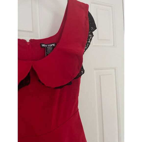 Hot Topic Red Black Lace Dress Stretchy Fit Flare Goth Punk Mini Small - Picture 7 of 7